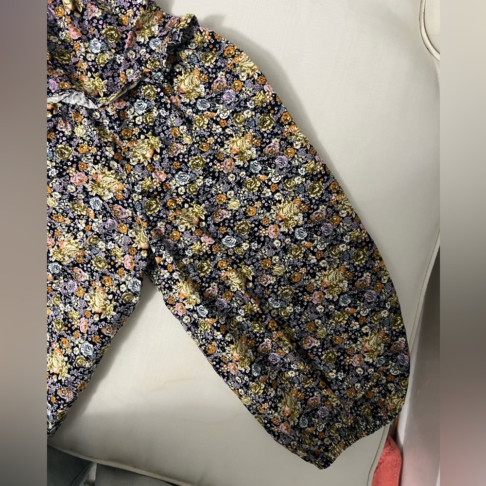 Universal Thread Blouse - Picture 3 of 3